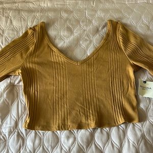 New ARIZONA JEAN CO shirt.